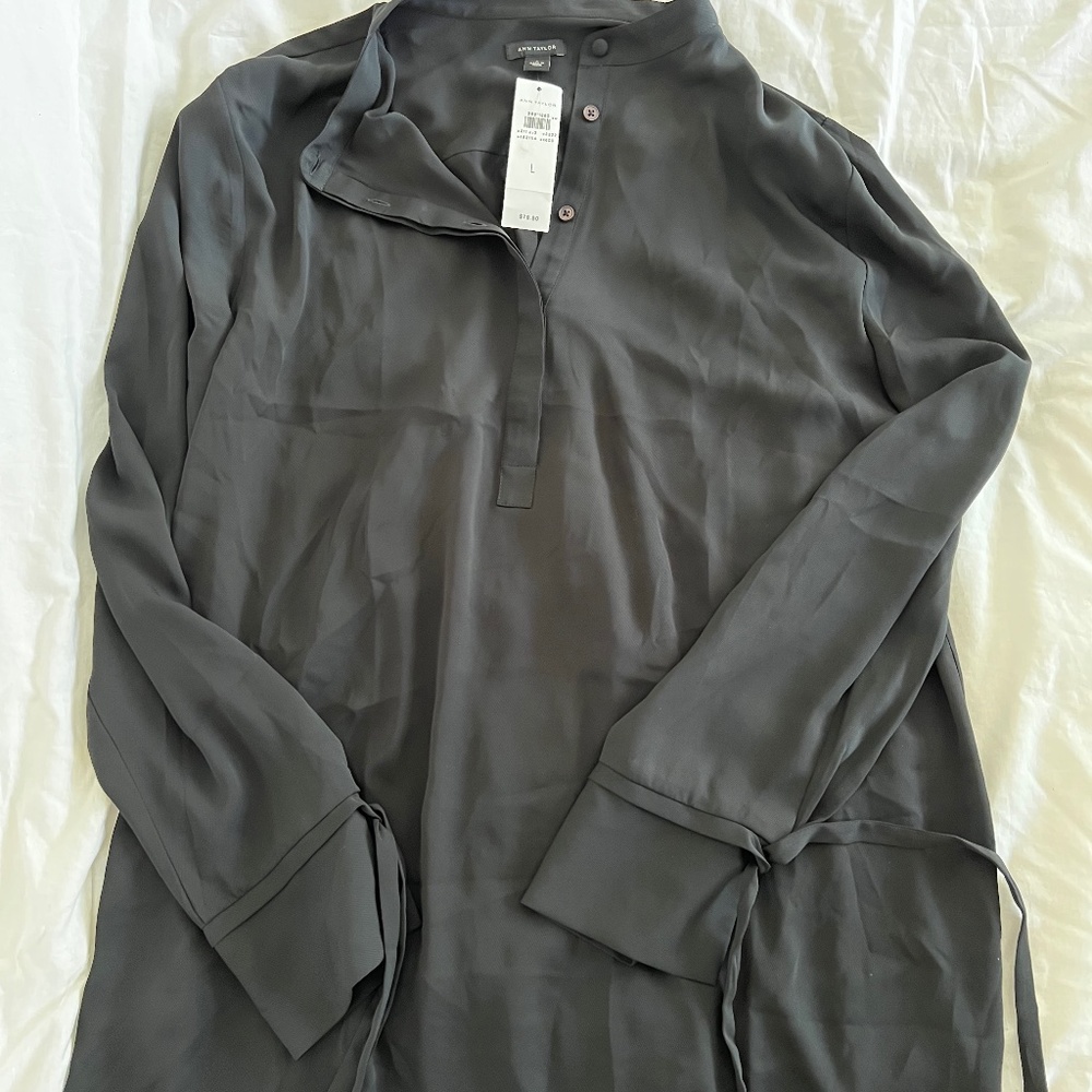 Ann Taylor Black Tunic, Large